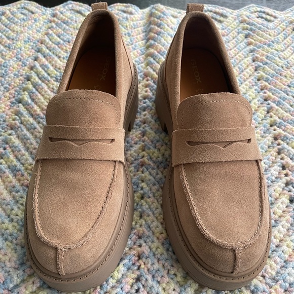 Geox Beige Suede Loafers Women's 👞 size 8 - Picture 6 of 16